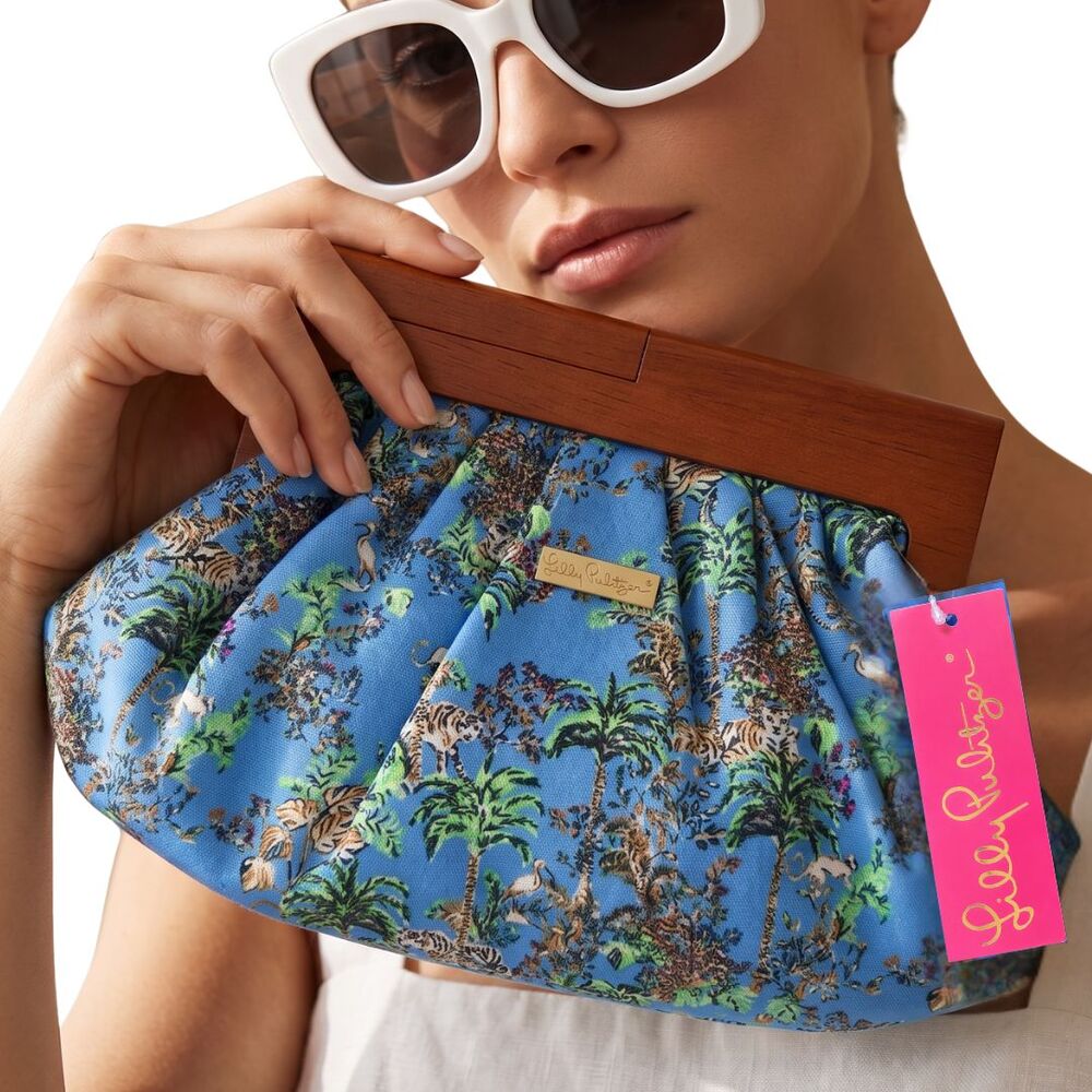 Lilly Pulitzer NWT Bermuda Clutch Retired Tiger Queen Blue Thistle Wood Bag